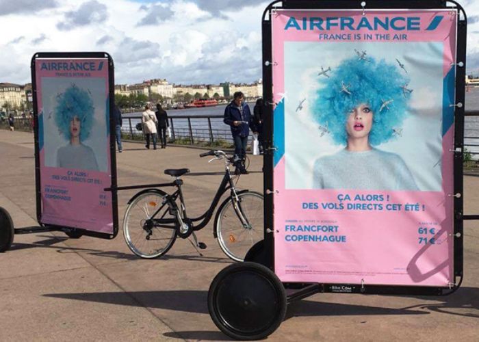Air France senvole en BikeCom BikeCom Le premier reseau daffichage national eco responsable 1